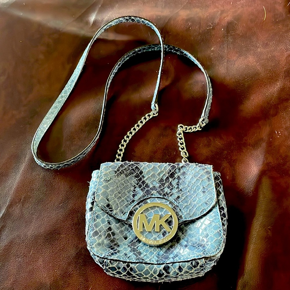 Michael kors denim blue snakeskin crossbody purse
